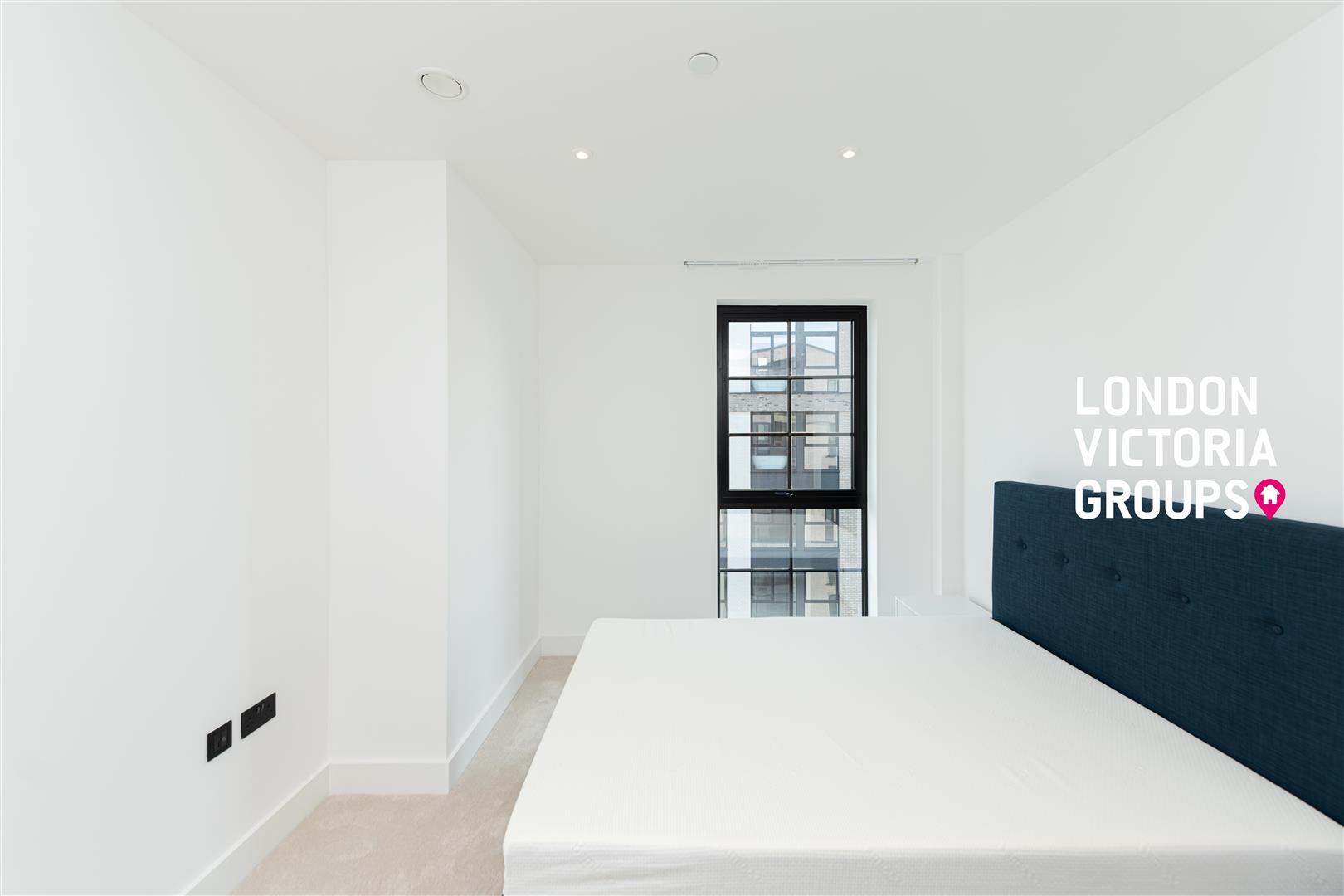 Huntingdon Apartments, 1 Graphite Square, LONDON